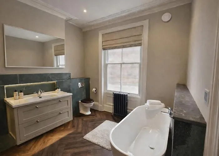 Centre Amazing Georgian Townhouse Ferienhaus Carlisle (Cumbria)